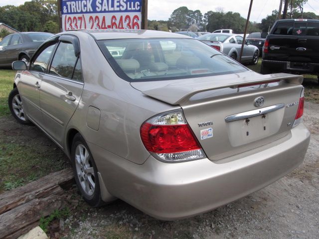 Toyota Camry 2005 photo 2