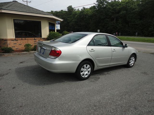 Toyota Camry 2005 photo 1