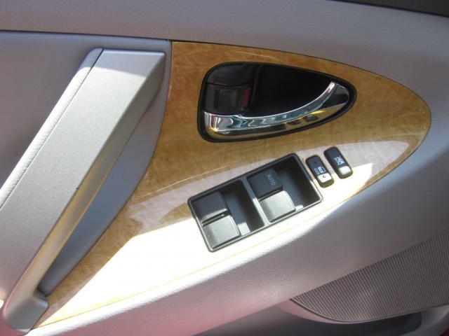 Toyota Camry SEL Sport Utility 4D Sedan