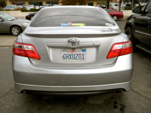 Toyota Camry SE Sedan