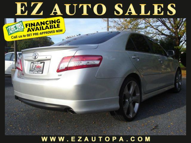 Toyota Camry 2010 photo 1