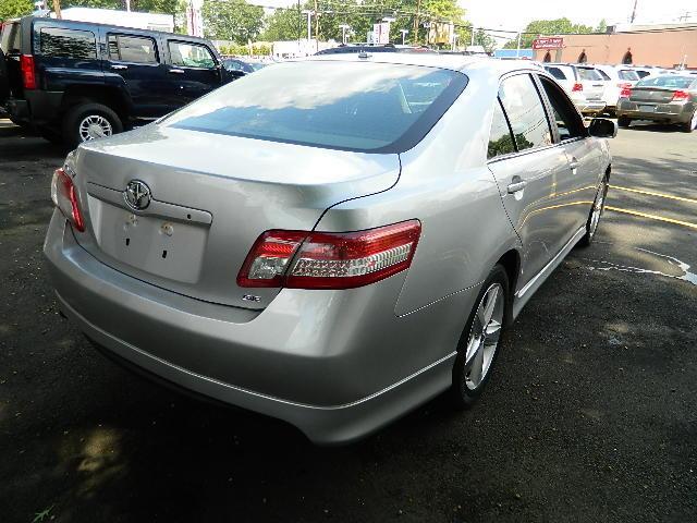 Toyota Camry 2010 photo 2