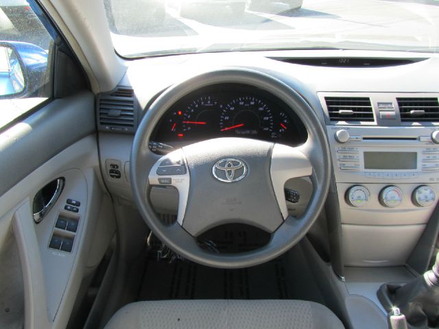 Toyota Camry 2010 photo 17