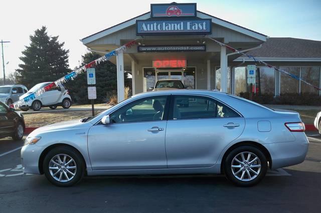 Toyota Camry ESi Sedan