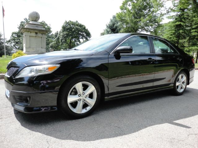 Toyota Camry FX4 Super Crew 4x4 Sedan