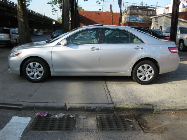 Toyota Camry 2010 photo 2