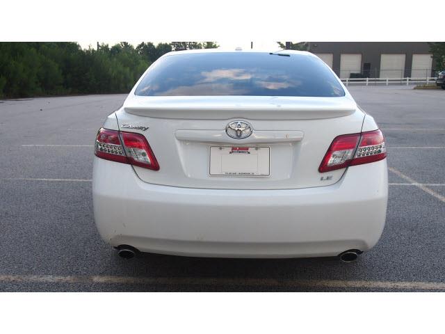 Toyota Camry 2010 photo 2