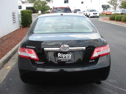 Toyota Camry 2WD Supercab 145 XLT Truck Sedan