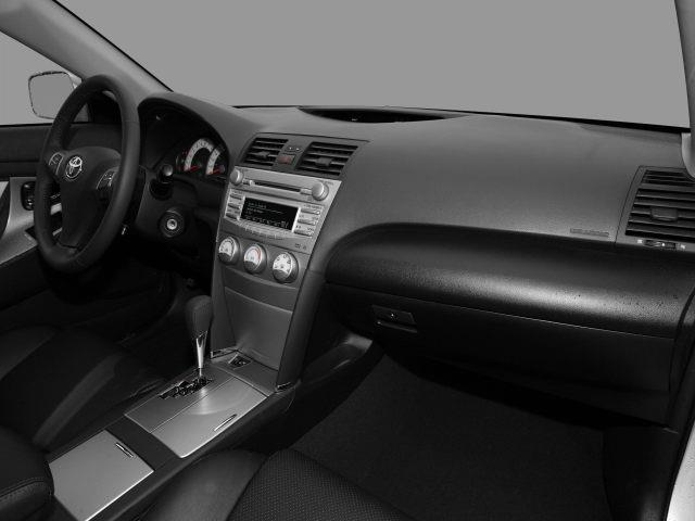 Toyota Camry 2010 photo 1