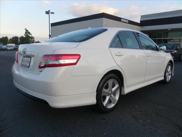 Toyota Camry 2010 photo 2