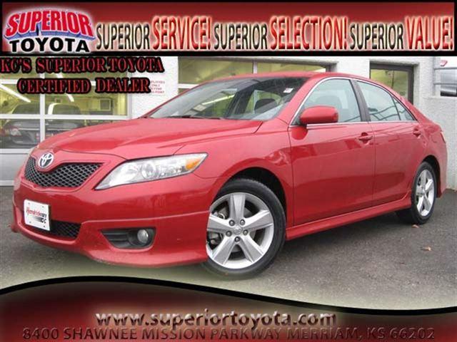 Toyota Camry Sport -5 Speed-stick-4x4 Sedan