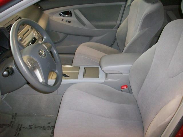 Toyota Camry ESi Sedan
