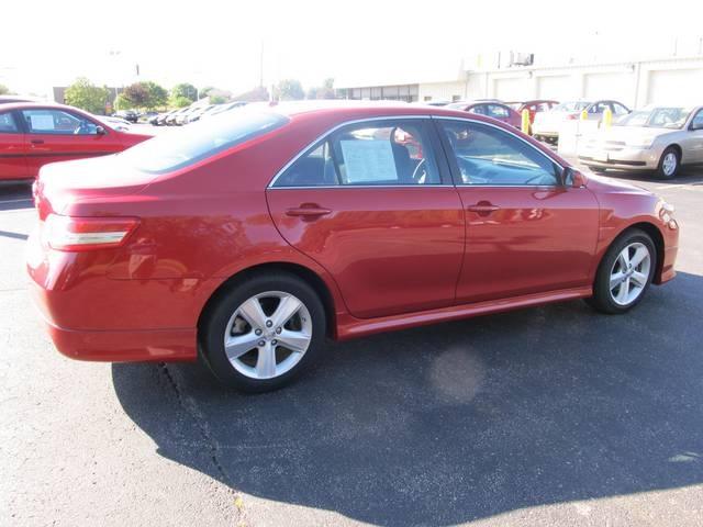 Toyota Camry 2010 photo 1