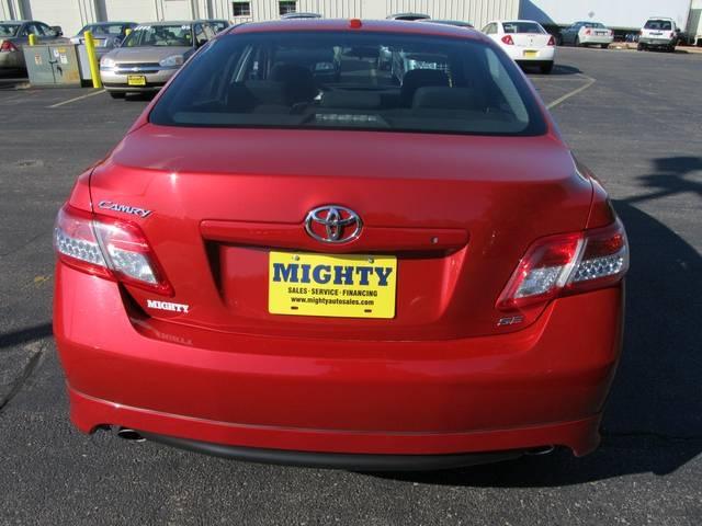 Toyota Camry 2010 photo 2
