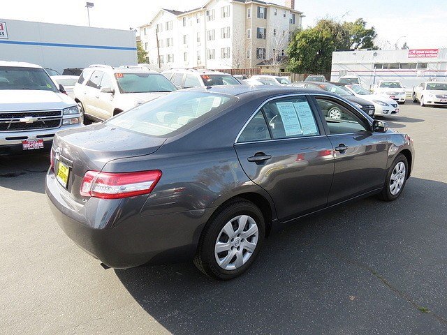 Toyota Camry 2011 photo 1