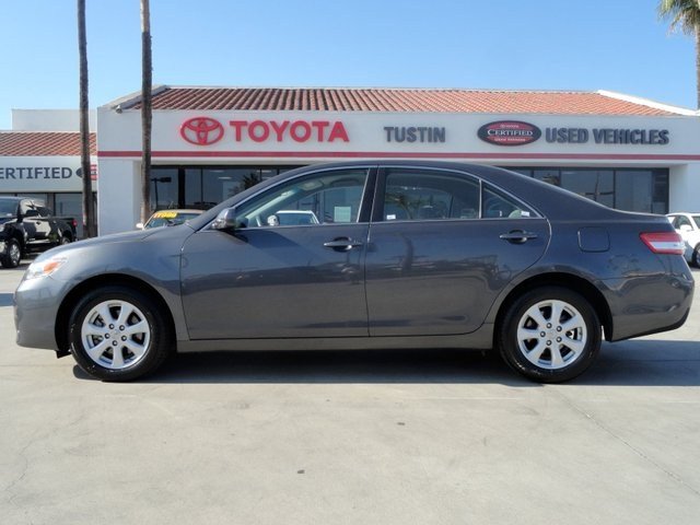 Toyota Camry 2011 photo 1