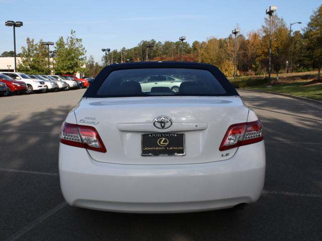 Toyota Camry 2011 photo 4