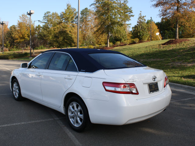 Toyota Camry 2011 photo 5