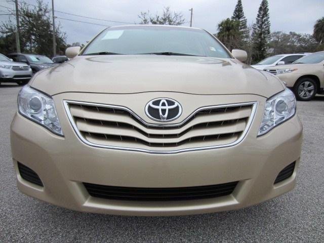 Toyota Camry 2011 photo 2