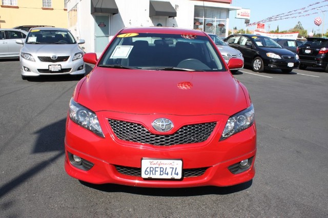 Toyota Camry 2011 photo 1