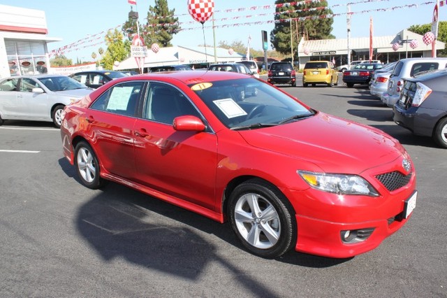 Toyota Camry 2011 photo 2