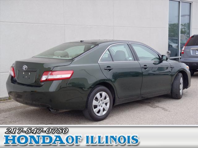 Toyota Camry 2011 photo 1