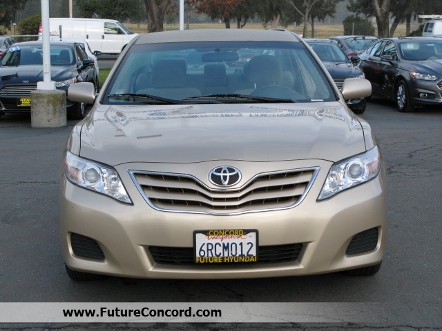 Toyota Camry 2011 photo 1