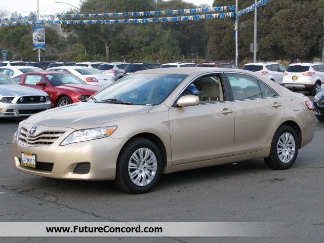 Toyota Camry 2011 photo 2