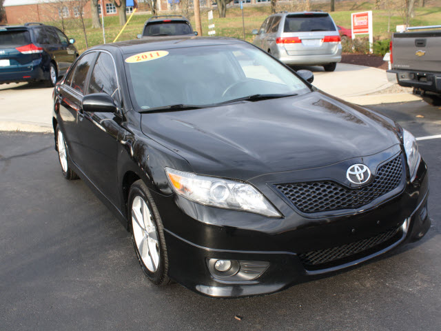 Toyota Camry 2011 photo 1