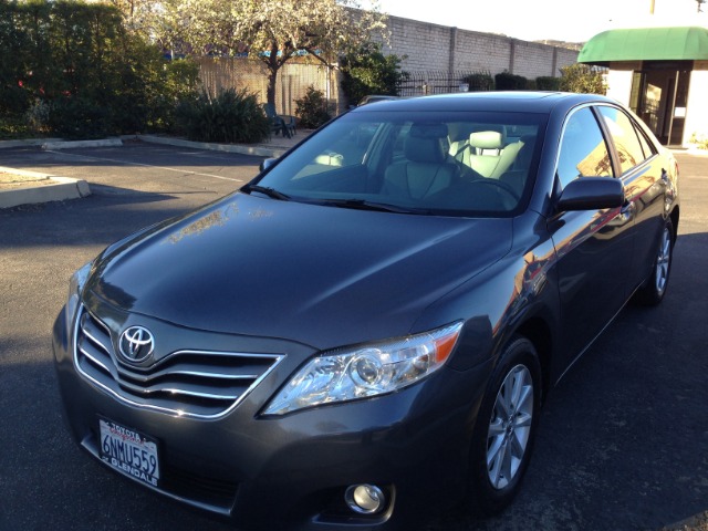 Toyota Camry 2011 photo 2