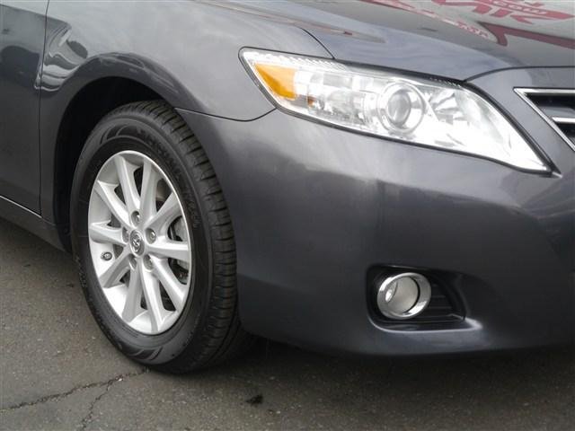 Toyota Camry 2011 photo 1