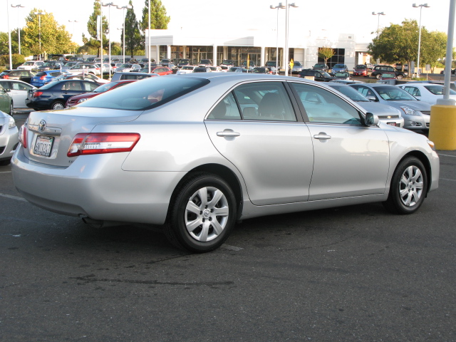 Toyota Camry 2011 photo 4