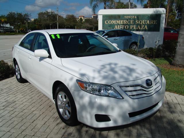 Toyota Camry 2011 photo 1