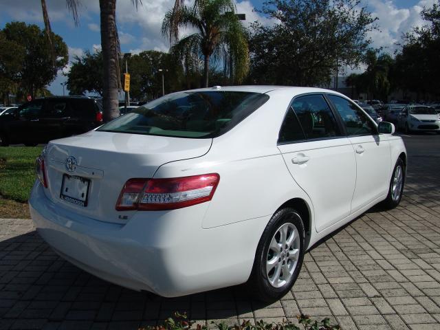 Toyota Camry 2011 photo 3
