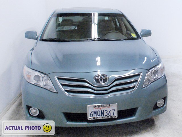 Toyota Camry 2011 photo 1