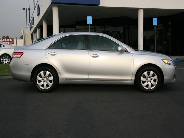 Toyota Camry 2011 photo 2