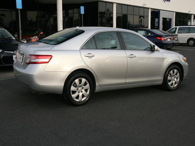 Toyota Camry 2011 photo 3