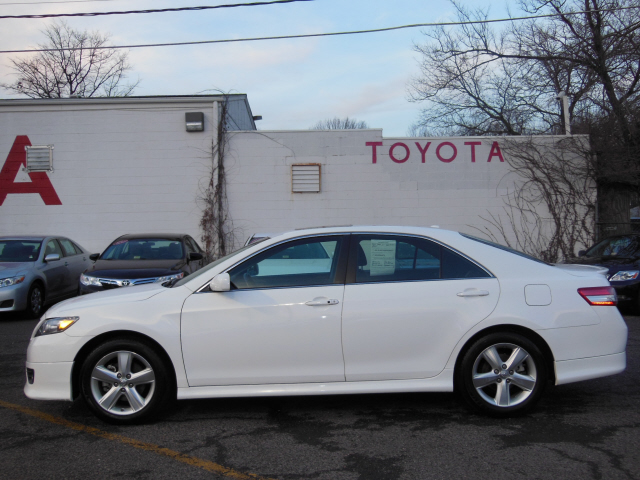 Toyota Camry 2011 photo 1