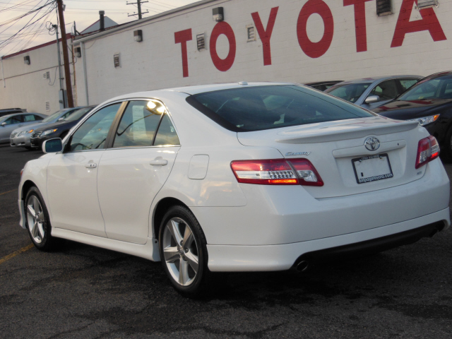Toyota Camry 2011 photo 2