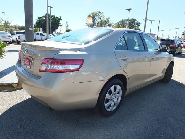Toyota Camry 2011 photo 3