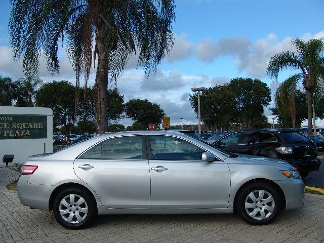Toyota Camry 2011 photo 2