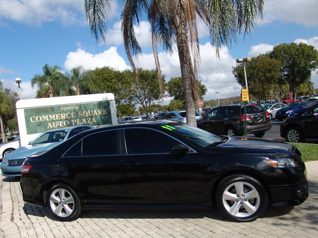 Toyota Camry 2011 photo 2