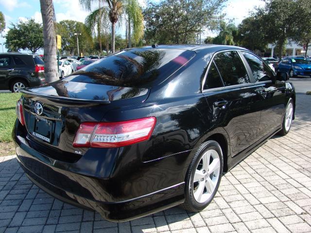 Toyota Camry 2011 photo 3