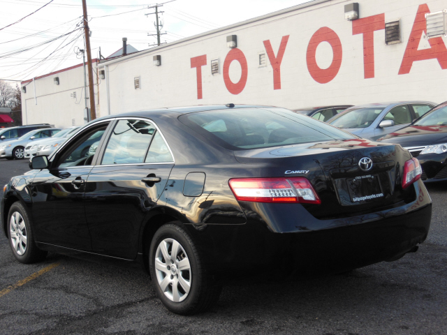 Toyota Camry 2011 photo 2