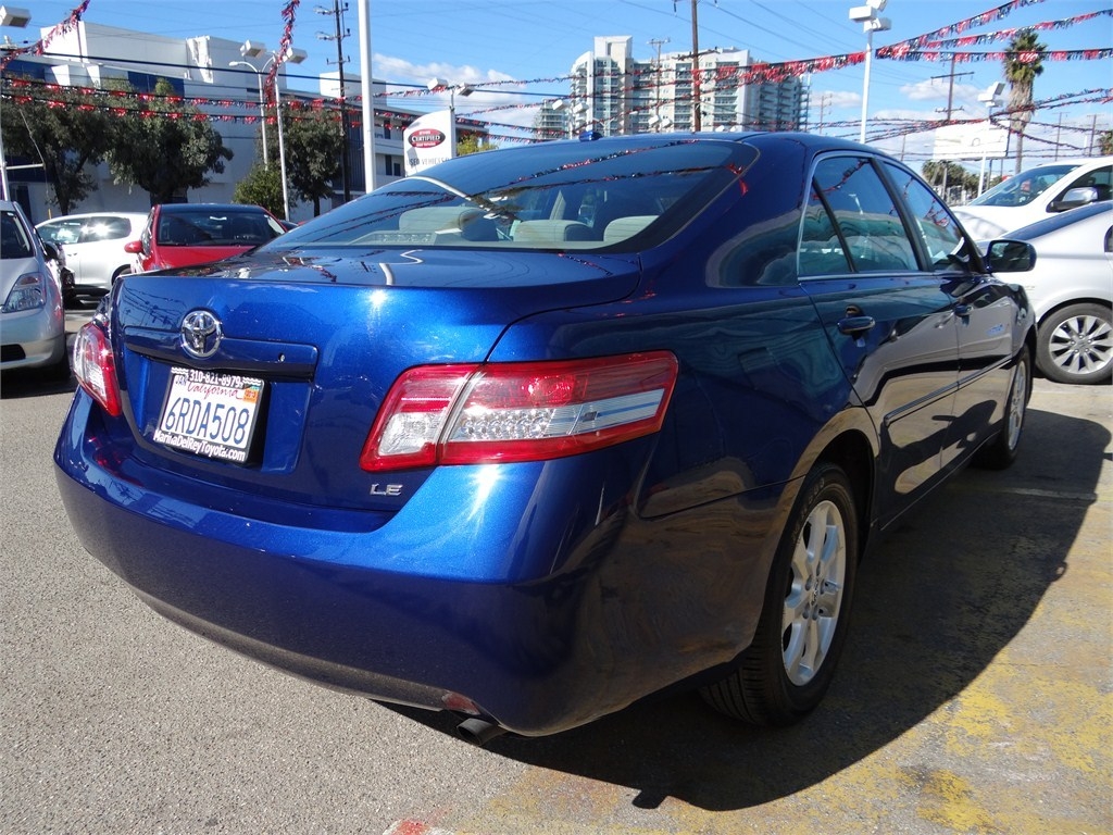 Toyota Camry 2011 photo 2