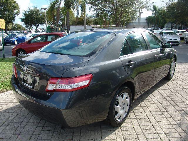 Toyota Camry 2011 photo 3