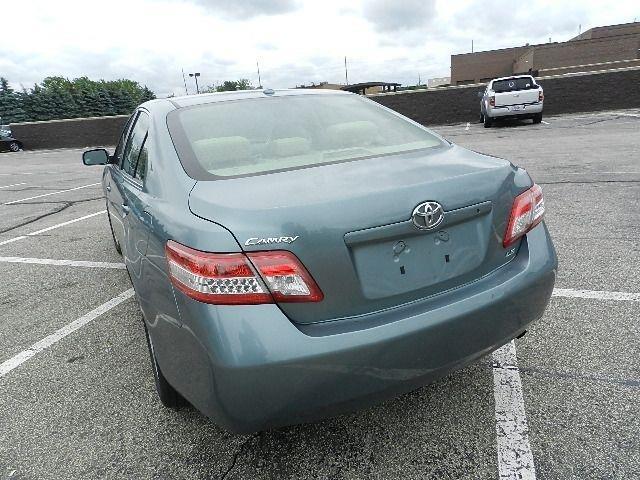 Toyota Camry 2011 photo 12
