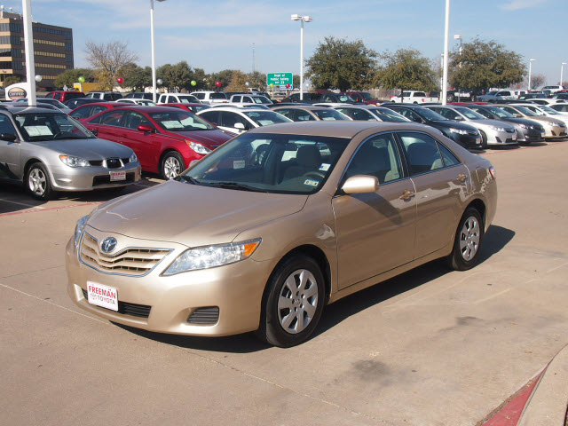 Toyota Camry 2011 photo 2