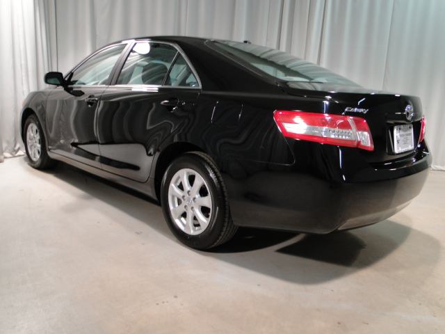 Toyota Camry 2011 photo 2