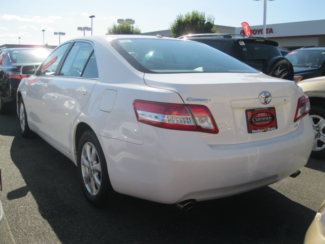 Toyota Camry 2011 photo 1